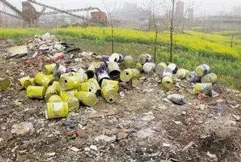 废机油属于危险废物！一汽车公司交给无证经营者处置最少罚60万元！新固废法时代危废仓库建设参考标准！不想被罚赶紧看！